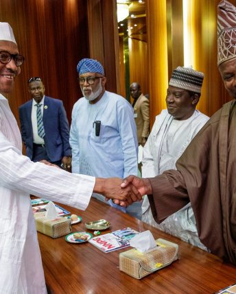 Primaries: Buhari holds a closed-door meeting with APC Governors