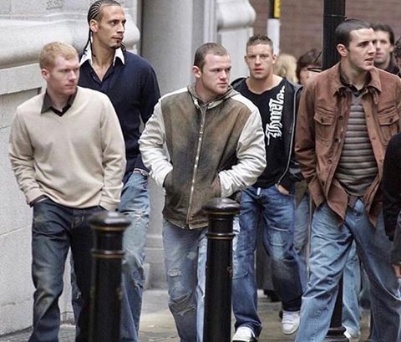 Wayne Rooney shares epic throwback photo of United players