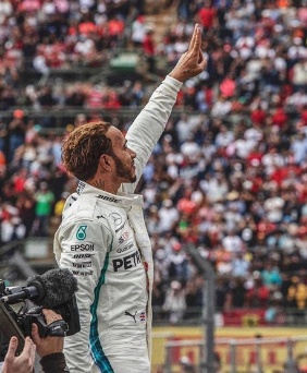 Lewis Hamilton wins 5th world title at the Mexican Grand Prix
