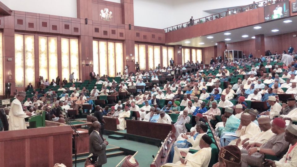 2019 budget: President Buhari presents a total of N8.8trn to NASS