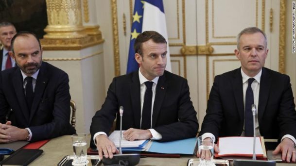 Remorseful Macron makes concessions to yellow vest protesters