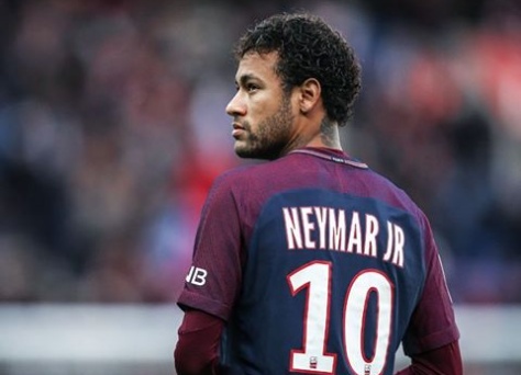 Neymar ruled out for ten weeks, to miss Manchester United tie