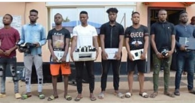 EFCC arrest one Tayo Yusuf, 7 other suspected Yahoo boys