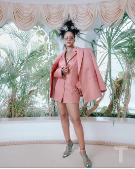 Rihanna says no to another Drake Collab, to drop Reggae album 
