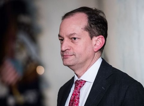 Jeffrey Epstein: Labour Secretary Alex Acosta to resign