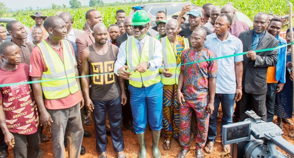 Obaseki inspects maize farm project, assures of food sufficiency