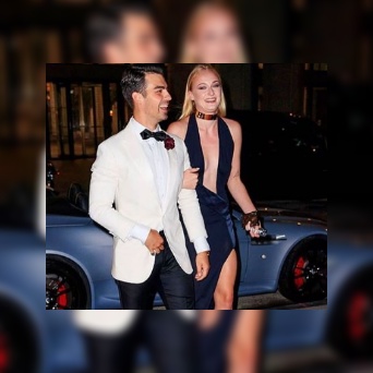 Joe Jonas took on the James Bond theme to celebrate 30th birthday