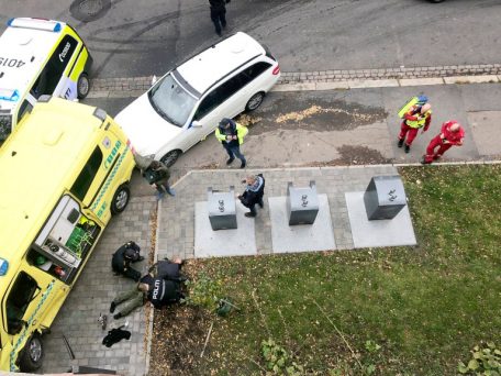 An armed man rams into pedestrians with an Ambulance in Oslo