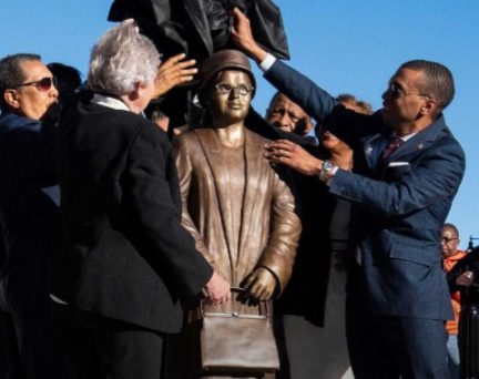 Rosa Parks Statue Unveiled In Montgomery To Mark 64th Anniversary