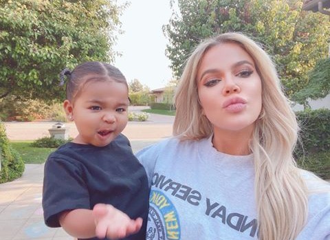 Khloe Kardashian Slams Critics Says She's Not Pregnant