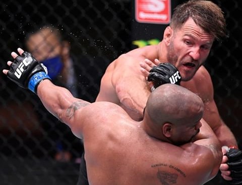 Daniel Cormier Loses To Stipe In Greatest MMA Heavyweight Bout