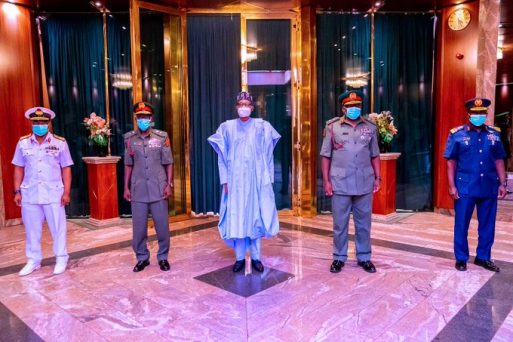 Buhari Meets The Newly Appointed Service Chiefs