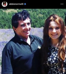Abigail Breslin's Father Michael Dies Of COVID At 78