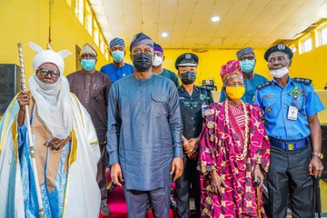 Sasa Community: Makinde Orders The Reopening Market