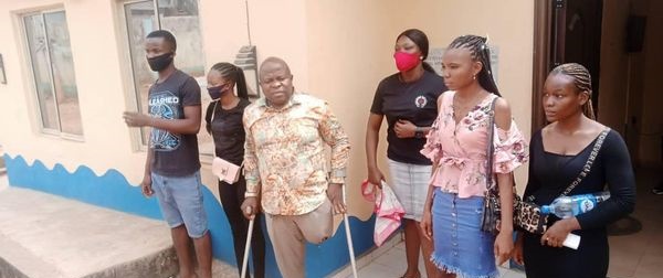 Five-Man Suspected 419 Syndicate Nabbed By Police