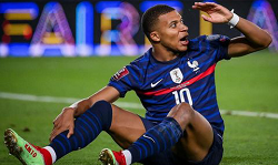 French Striker Mbappé Blasts PSG On Renewal Campaign