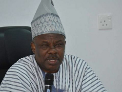 APC Crisis In Oyo: Senator Amosun Denies Involvement