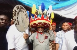 Dr Chris Ngige Honoured With A Chieftaincy Title In Awka