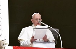 Catholic Head Pope Francis Calls For Peace In Ukraine