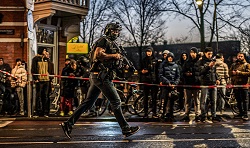 Amsterdam Apple Store Hostage Saga Ends - Reports