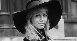 Elizabeth Harris Aitken: Socialite And Author Dies At 85Elizabeth Harris Aitken: Socialite And Author Dies At 85