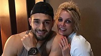 Singer Britney Spears Says She Suffered Miscarriage