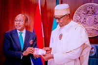 Newly Redesigned Naira Notes Unveiled By Buhari