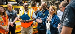 General Motors To Spend Over $900m On 4 Plants