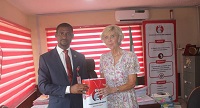 Victim Of Internet Fraud: EFCC Returns $26K To Briton