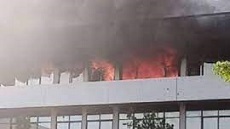 Fire Razes Supreme Court Building In Abuja