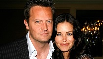 Courteney Cox Breaks Silence On Matthew Perry's Death With Old 'Friends' Clip