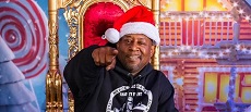 Martin Lawrence Plays Santa For Underprivileged Kids In LA
