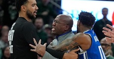 Sacramento Kings Coach Mike Brown Fined $50K For Outburst Against Referee