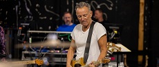Bruce Springsteen Returns To The Stage In Phoenix After Health Issues