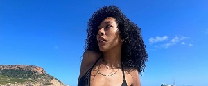 Aoki Lee Simmons Shares Message About ‘Terrifying’ Her Parents After Vittorio Assaf Breakup