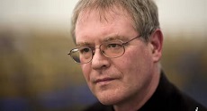 CJ Sansom: Author Of Shardlake Novels Dies At 72
