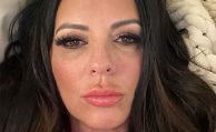Sara Evans Opens Us About Struggle With An Eating Disorder, Body Dysmorphia: