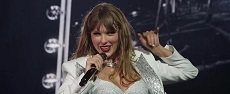 Taylor Swift Releases New Digital Versions Of 'TTPD'