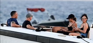 Lauren Sanchez And Fiancé Jeff Bezos Enjoy Boat Ride With Her Ex Tony Gonzalez And His Wife October