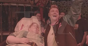 Nick Carter Serenades Terminally Ill Fan Jenni Schmidt