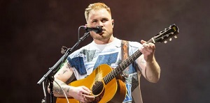 Zach Bryan Apologizes To Taylor Swift Fans For Saying Kanye Is Better