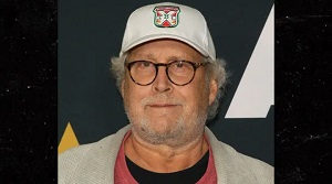 Chevy Chase Was Put Into Coma For 8 Days In 2021